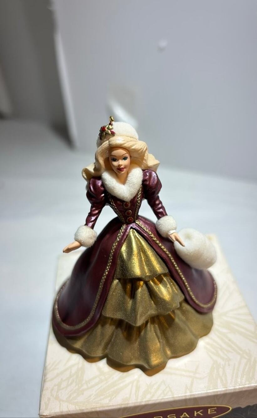 Hallmark Keepsake Ornament 1996- Holiday Barbie Collector's Series